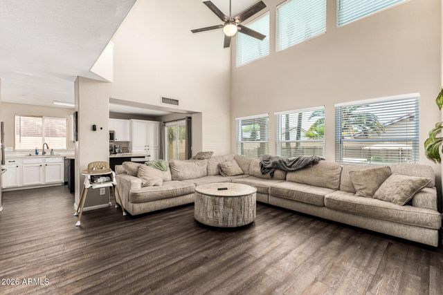 1114 N WHIPPLE Court, Gilbert, AZ 85233