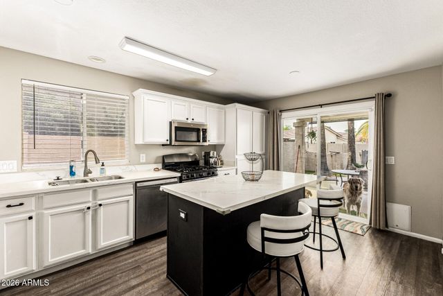 1114 N WHIPPLE Court, Gilbert, AZ 85233