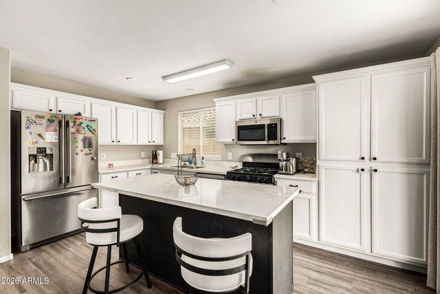 1114 N WHIPPLE Court, Gilbert, AZ 85233