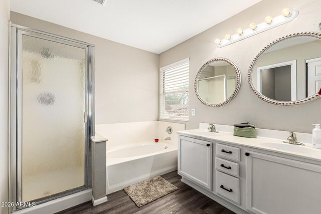 1114 N WHIPPLE Court, Gilbert, AZ 85233