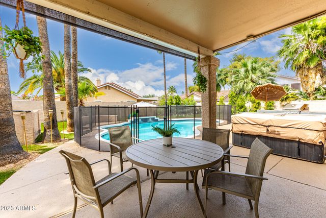 1114 N WHIPPLE Court, Gilbert, AZ 85233