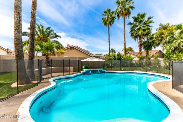 1114 N WHIPPLE Court, Gilbert, AZ 85233