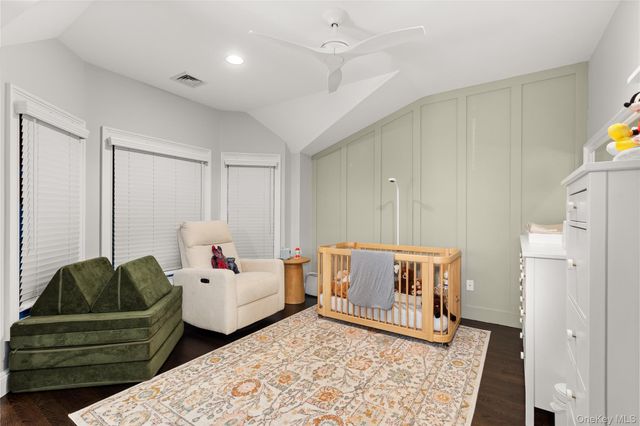 5 Rosebud Lane, Babylon, NY 11702