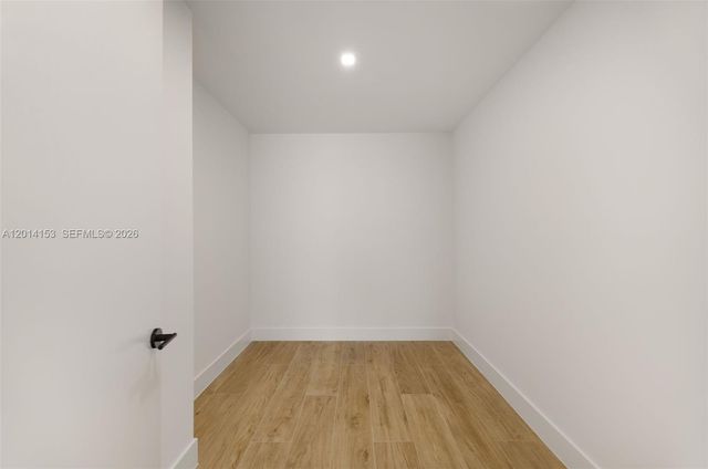 3034 Oak Ave 208, Miami, FL 33133