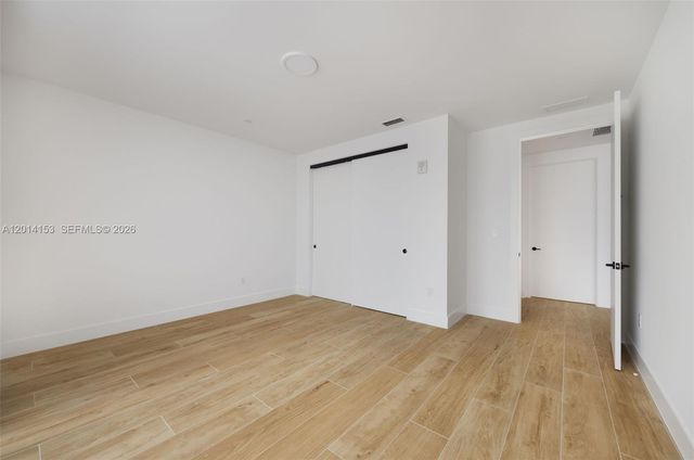 3034 Oak Ave 208, Miami, FL 33133