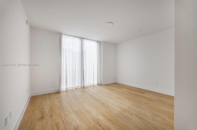 3034 Oak Ave 208, Miami, FL 33133
