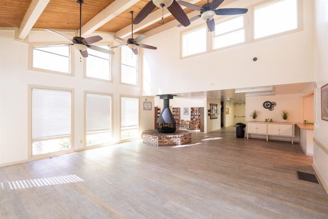 16 Sleepy Hollow Dr, Lodi, CA 95242