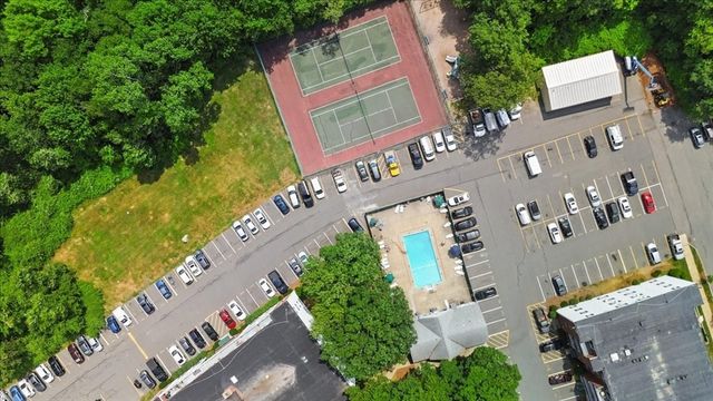 46 Greentree Ln 16, Weymouth, MA 02190
