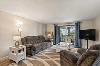 46 Greentree Ln 16, Weymouth, MA 02190