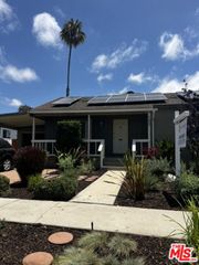 7832 Midfield Avenue, Los Angeles, CA 90045
