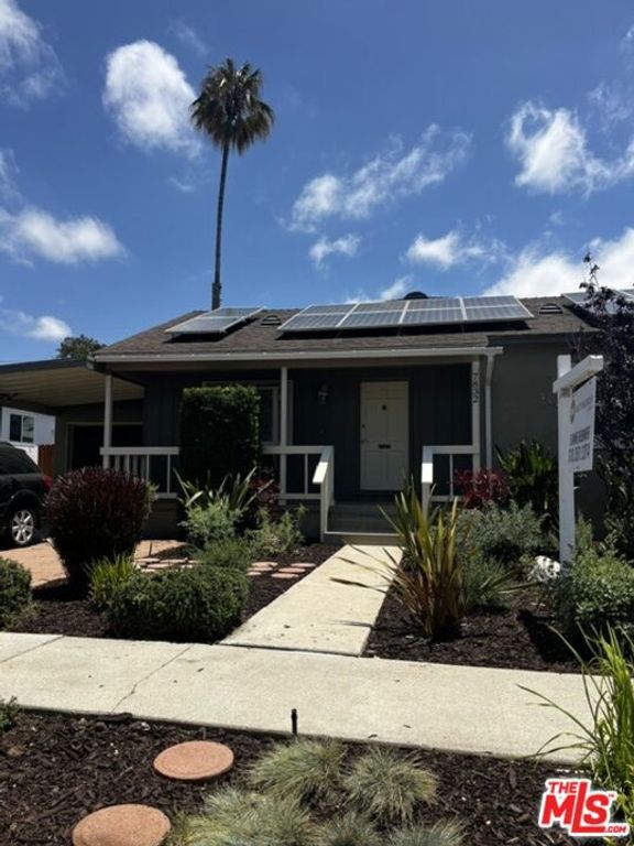 7832 Midfield Avenue, Los Angeles, CA 90045