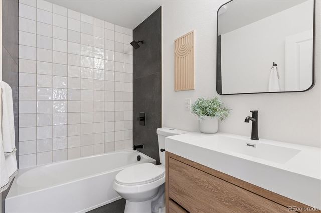 1404 W Lake Avenue, Littleton, CO 80120