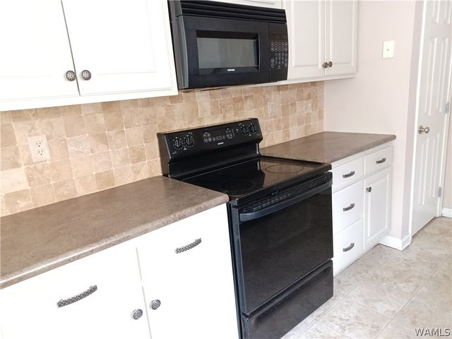 9930 Lenox, Tuscaloosa, AL 35405