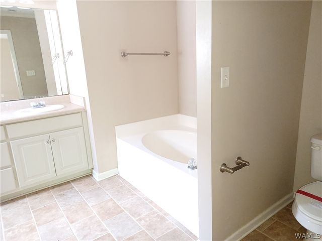 9930 Lenox, Tuscaloosa, AL 35405