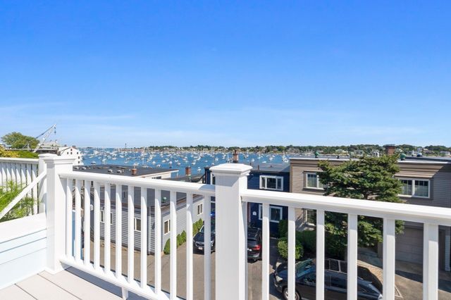 2 Mariners Ln, Marblehead, MA 01945