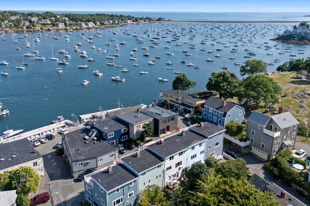 2 Mariners Ln, Marblehead, MA 01945