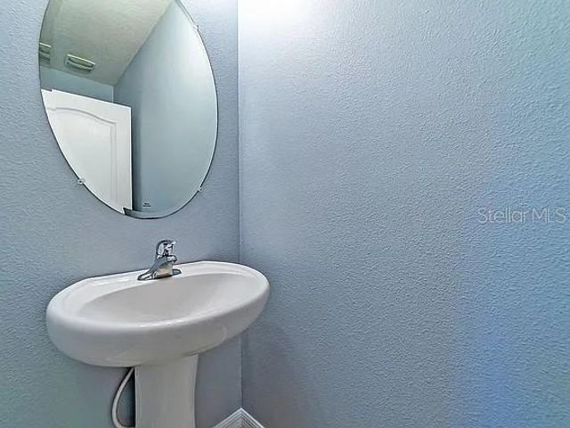 10201 HAWK STORM AVENUE, Tampa, FL 33610