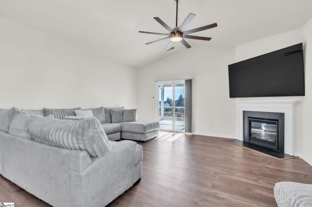 1088 Longstone Way, Spartanburg, SC 29306