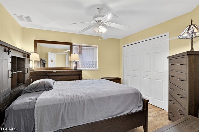 1914 NW 36th AVE, Cape Coral, FL 33993