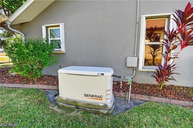 1914 NW 36th AVE, Cape Coral, FL 33993