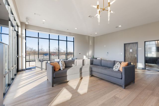 1677 54th Ave N Apt 430, Nashville, TN 37209