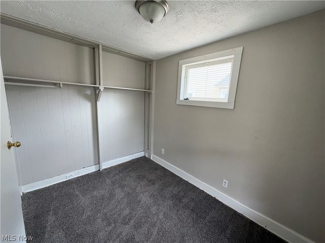3901 Woburn Avenue, Cleveland, OH 44109