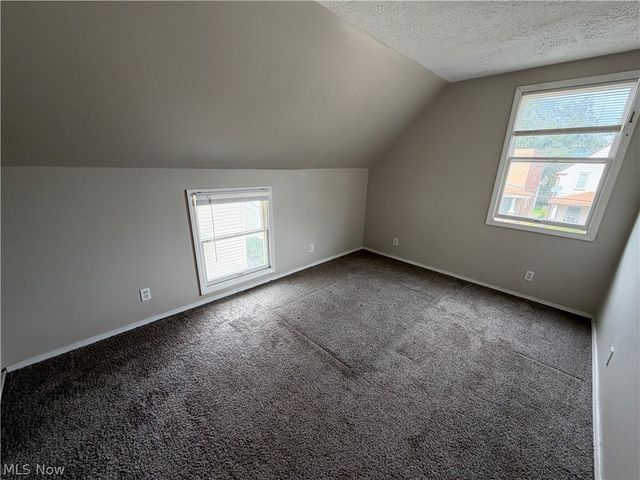 3901 Woburn Avenue, Cleveland, OH 44109