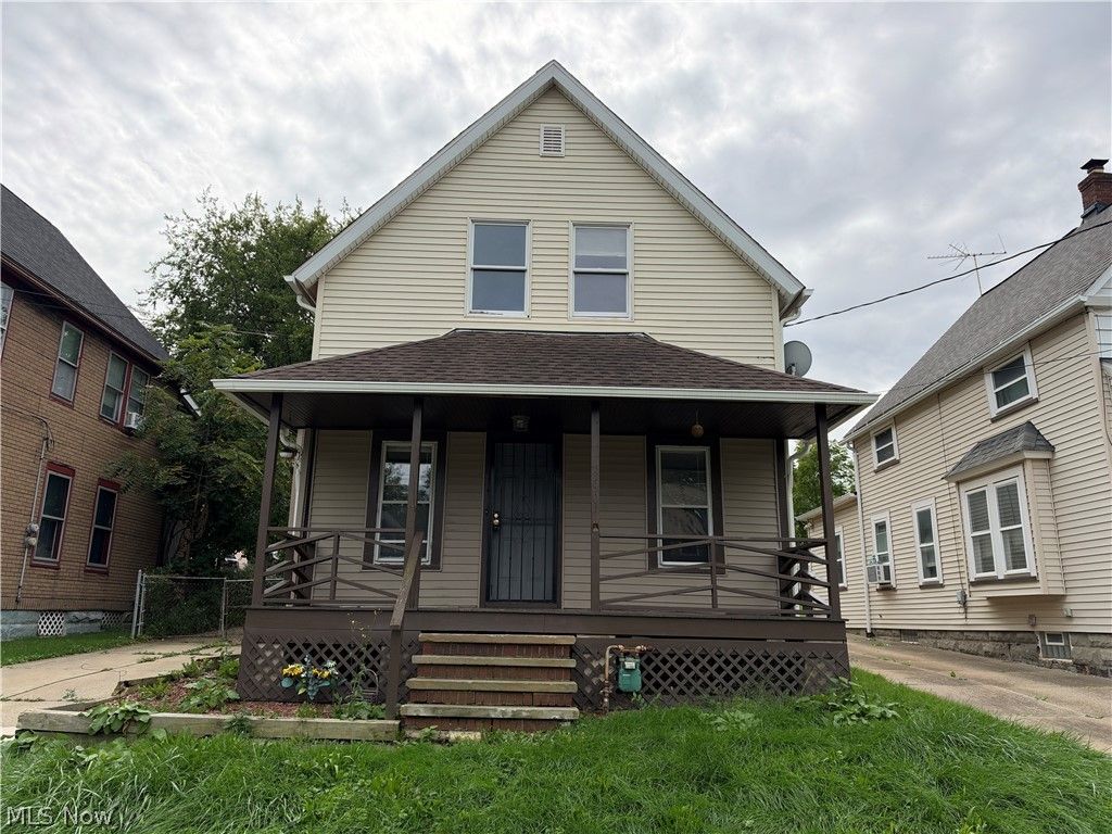 3901 Woburn Avenue, Cleveland, OH 44109