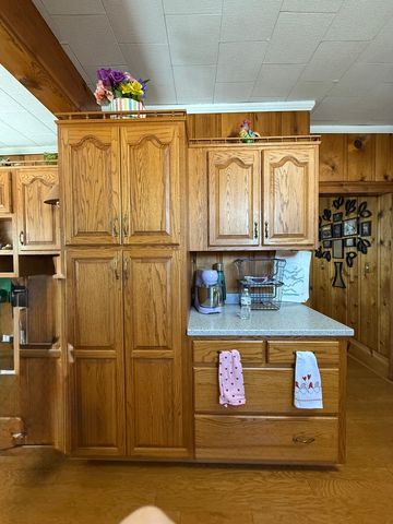 200 W McHaney Street W, Harrisburg, IL 62946