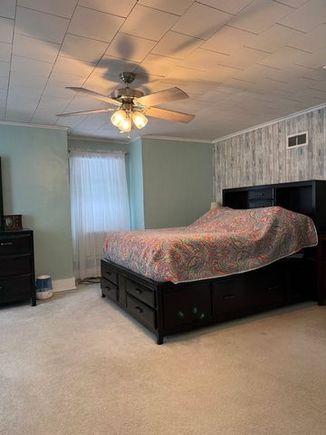 200 W McHaney Street W, Harrisburg, IL 62946