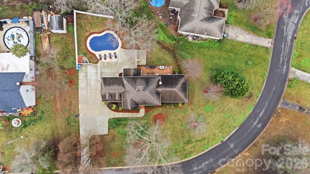 6909 Kersfield Place, Mint Hill, NC 28227