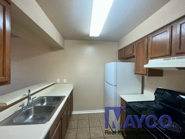 5705 E Texas Street 13, Bossier City, LA 71111