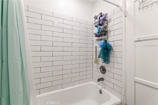 1717 E Chevy Chase, Glendale, CA 91206