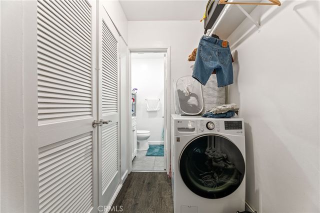 1717 E Chevy Chase, Glendale, CA 91206