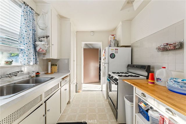 1717 E Chevy Chase, Glendale, CA 91206