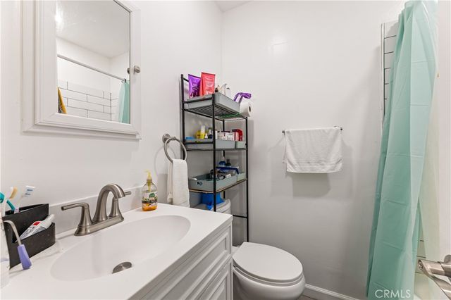 1717 E Chevy Chase, Glendale, CA 91206