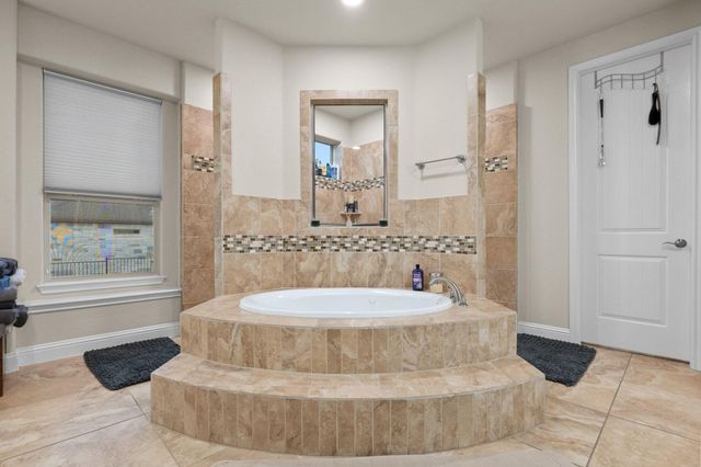 710 Hawthorne LOOP, Driftwood, TX 78619