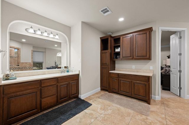710 Hawthorne LOOP, Driftwood, TX 78619