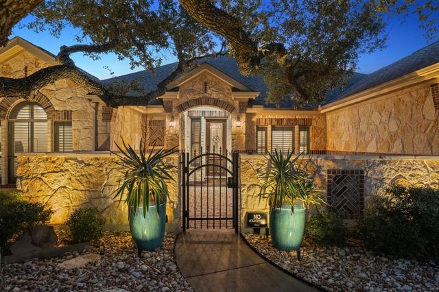 710 Hawthorne LOOP, Driftwood, TX 78619