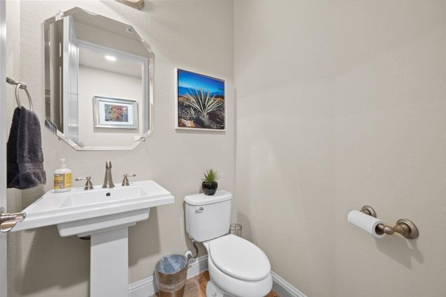 710 Hawthorne LOOP, Driftwood, TX 78619