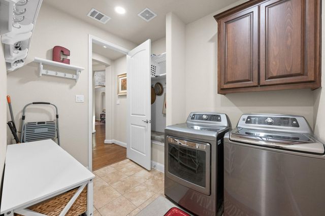 710 Hawthorne LOOP, Driftwood, TX 78619