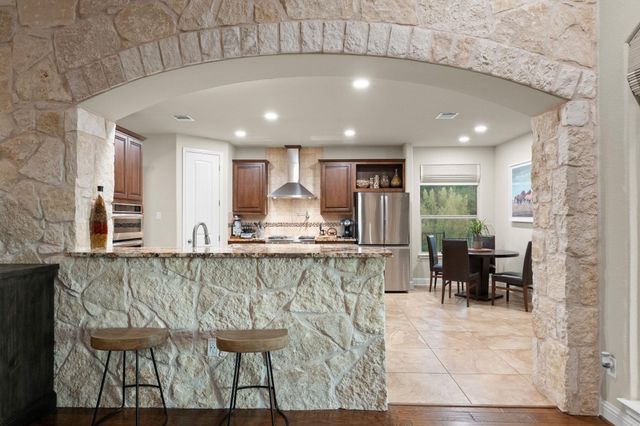 710 Hawthorne LOOP, Driftwood, TX 78619