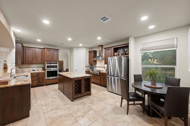 710 Hawthorne LOOP, Driftwood, TX 78619