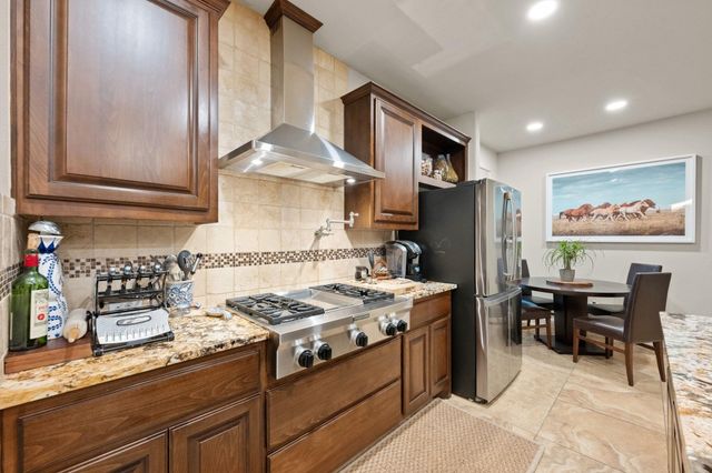 710 Hawthorne LOOP, Driftwood, TX 78619