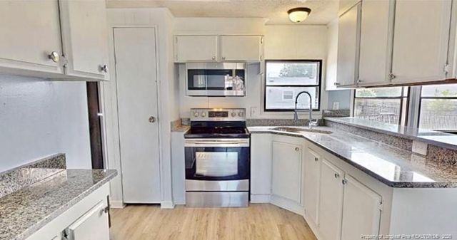 5007 Starbeam Drive, Fayetteville, NC 28306