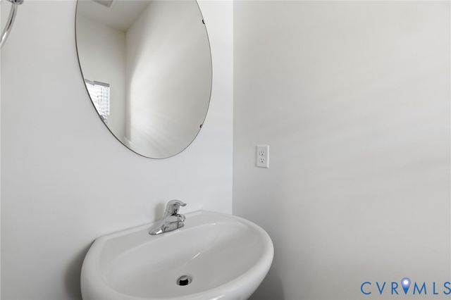 18433 Palisades Ct, Chesterfield, VA 23120