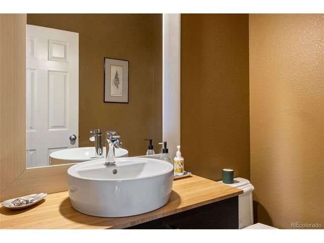 8399 Liverpool Cir, Littleton, CO 80125