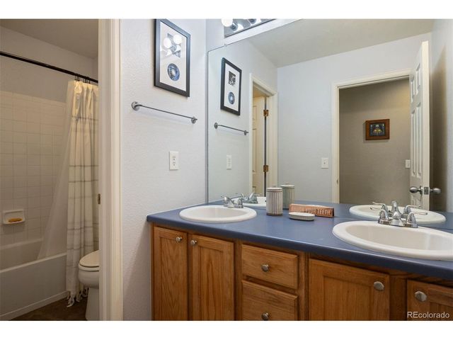 8399 Liverpool Cir, Littleton, CO 80125