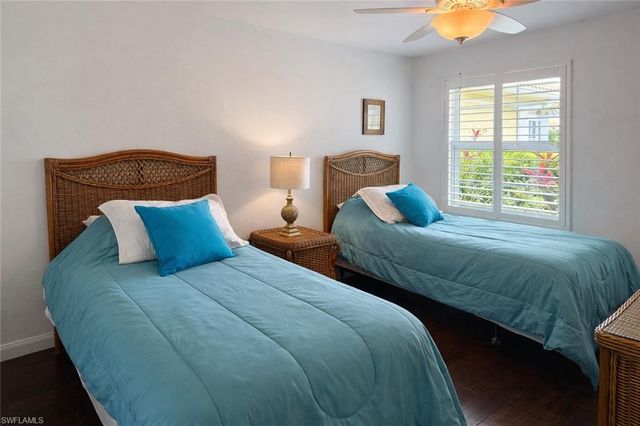 7251 Salerno CT, Naples, FL 34114