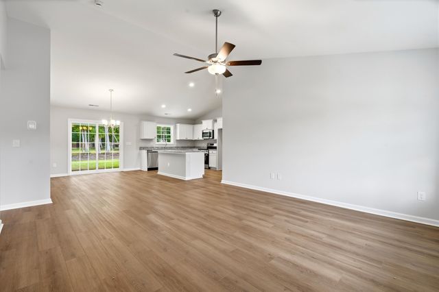 45 Bennington Ct, Georgetown, SC 29440